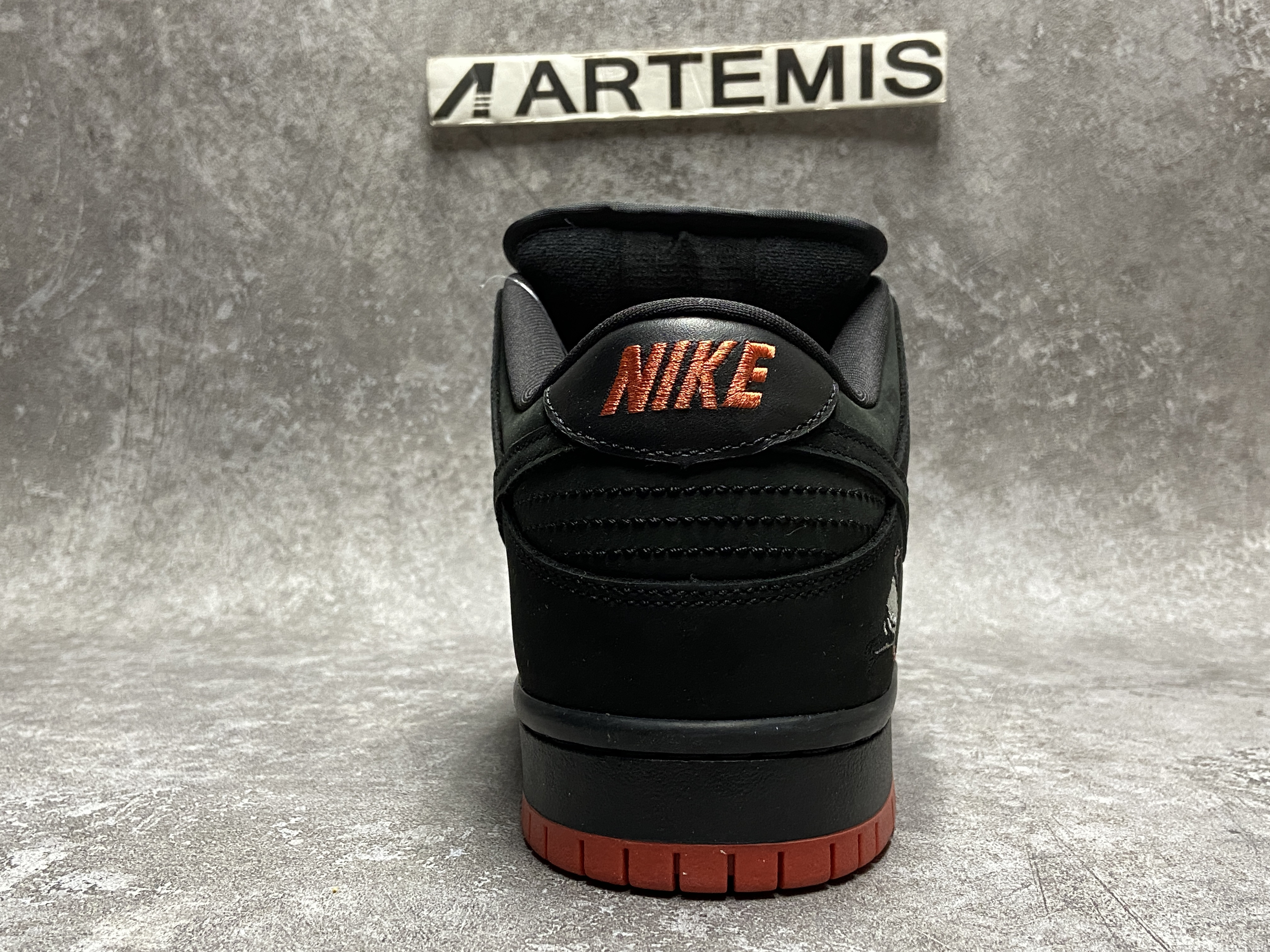 Nike SB Dunk Low Black Pigeon