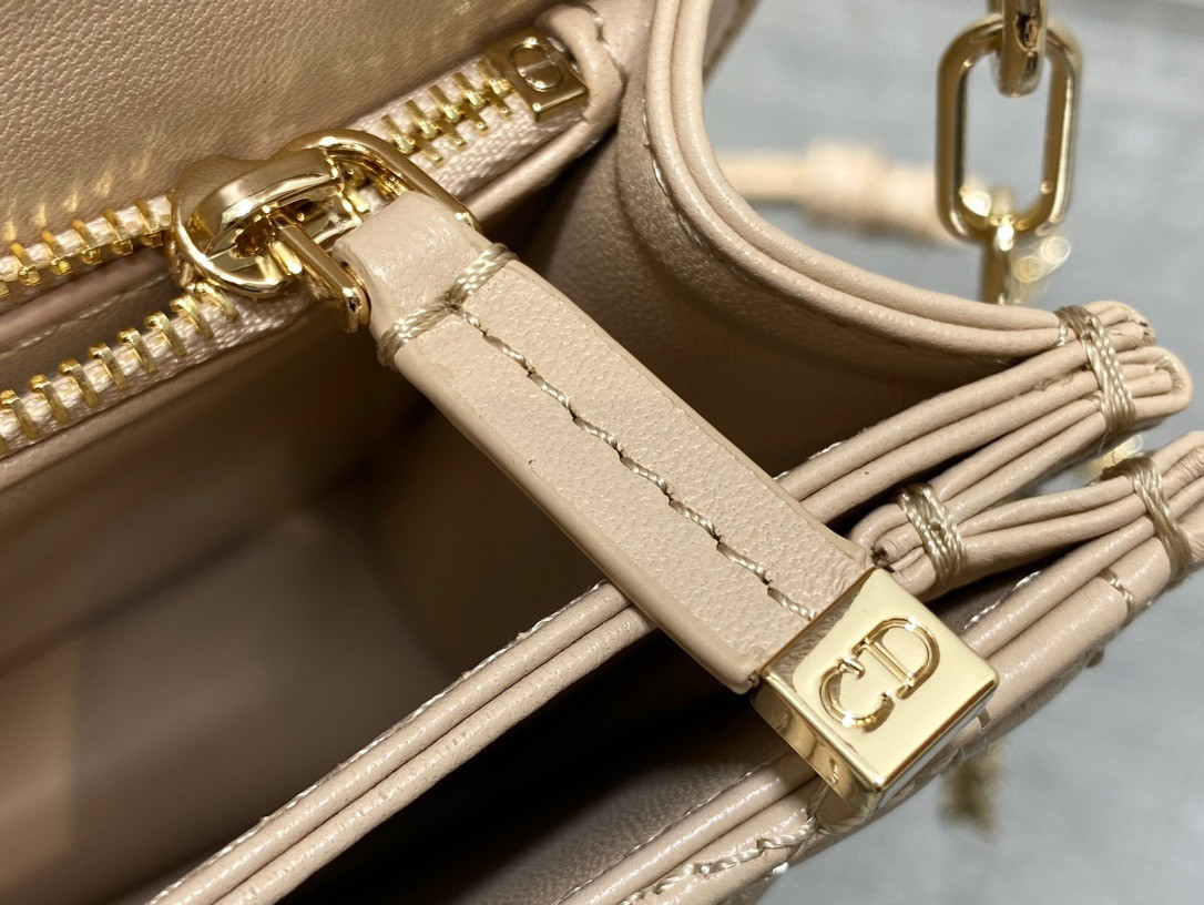 my D*or top handle bag 24x14x7.5cm