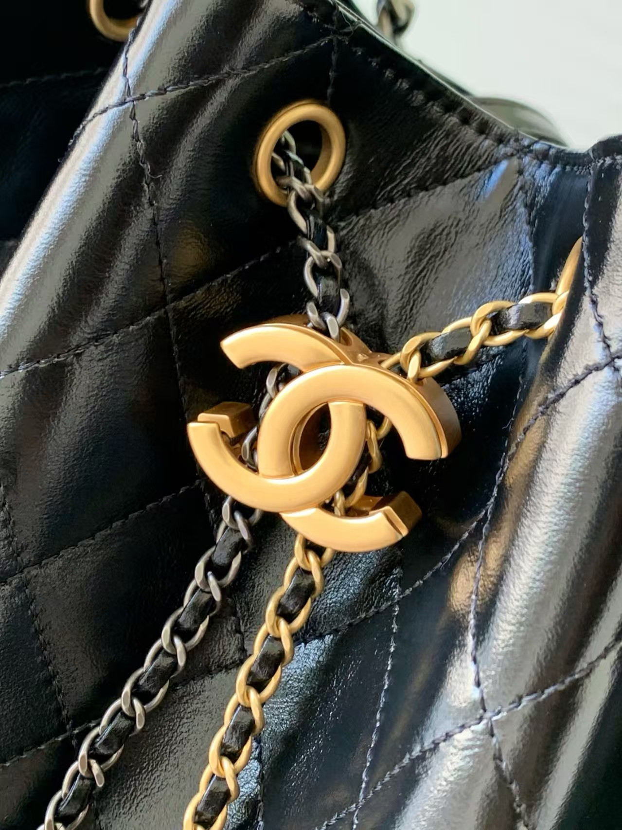 Ch*el 25c bucket bag 40x30x15cm