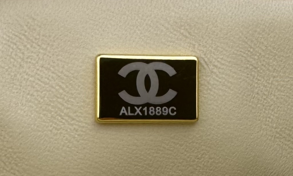 Ch*el mini classic 11.12 handbag 20 12 × 20 × 6 cm