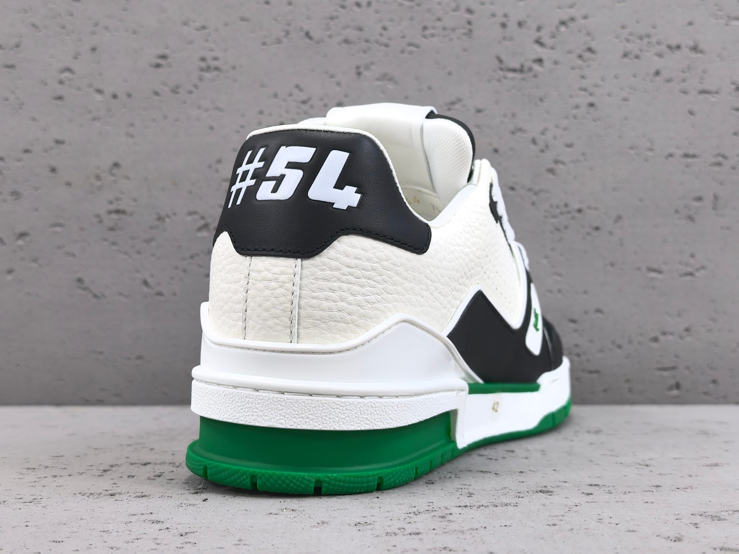 UA LV Trainer Sneaker