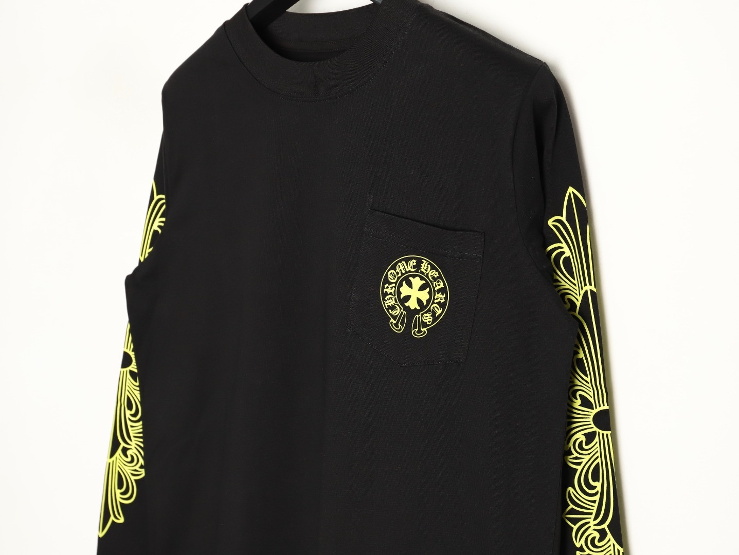 Ch**me He**ts long-sleeved t-shirt