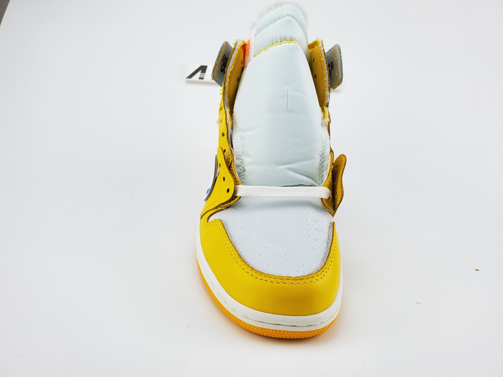 Air Jordan 1 Retro High Off-White Yellow