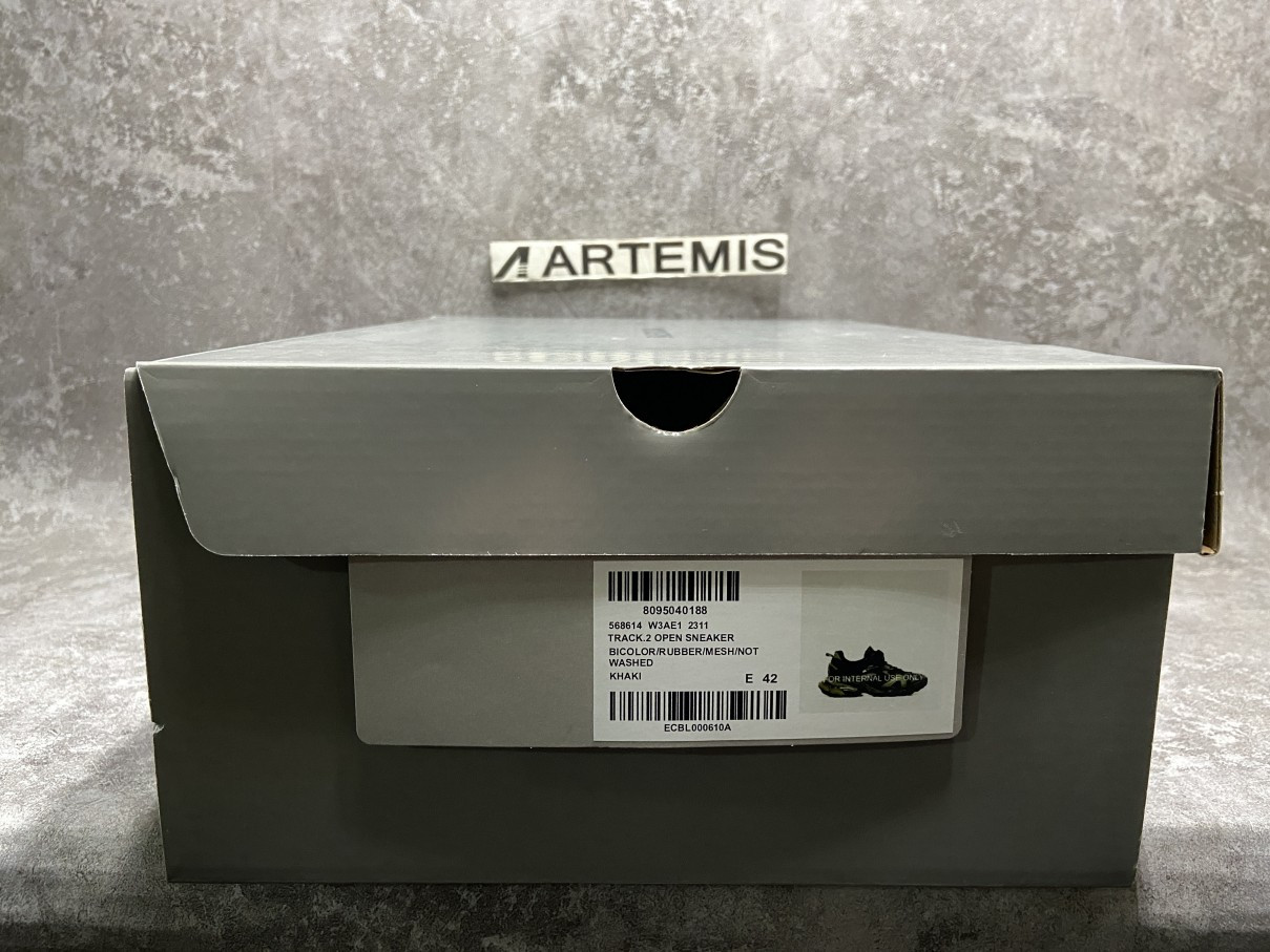 Balenciga Track 5.0  Black Green