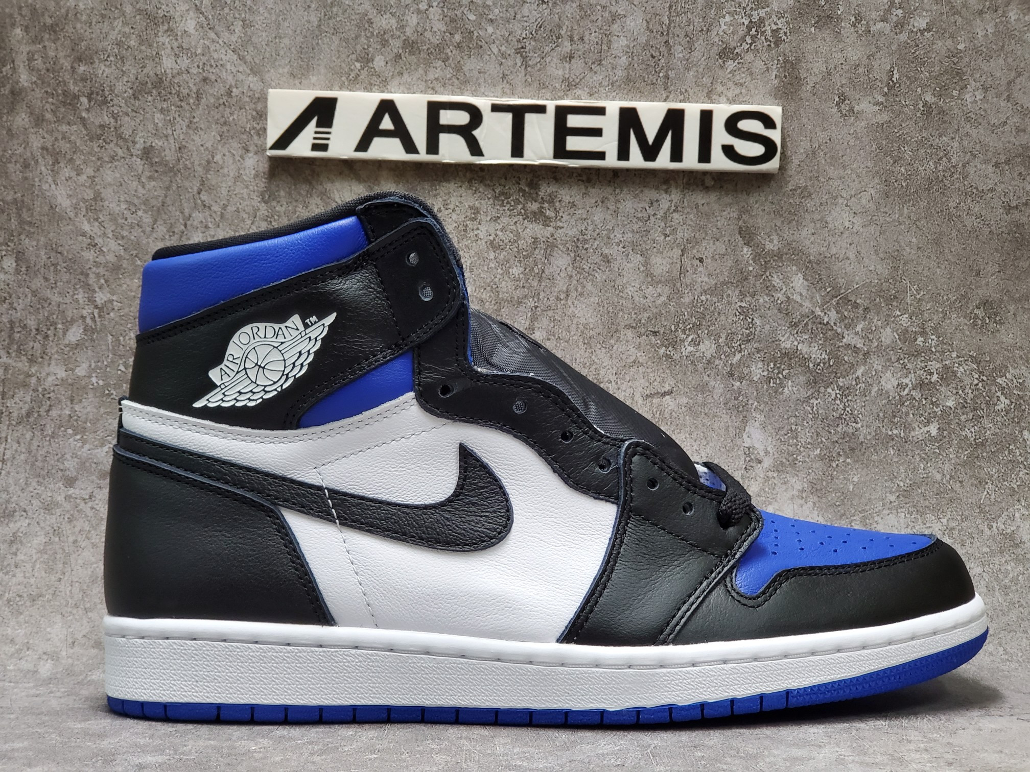 Air Jordan 1 Retro High Black Game Royal