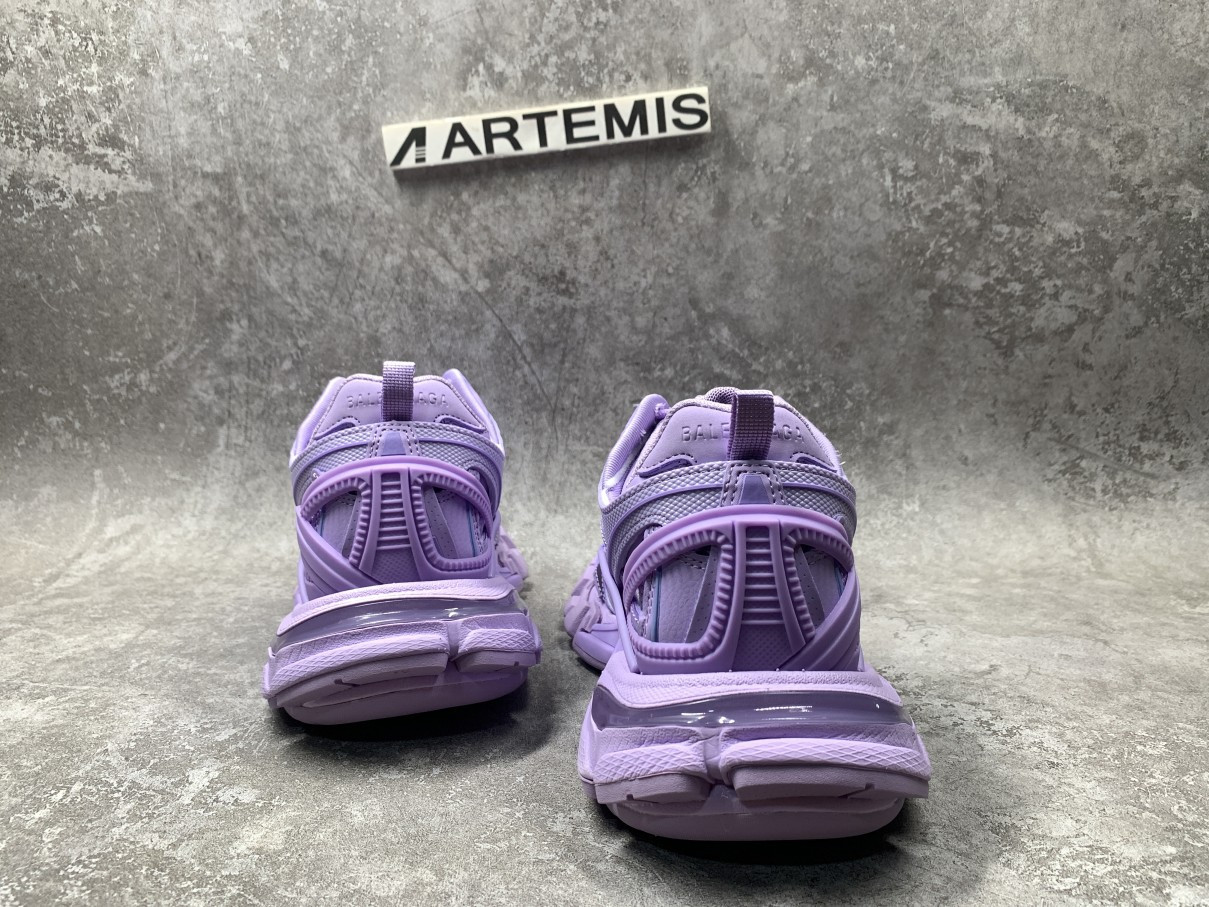 Balenciga Track 2.0 Sneaker in Lilac