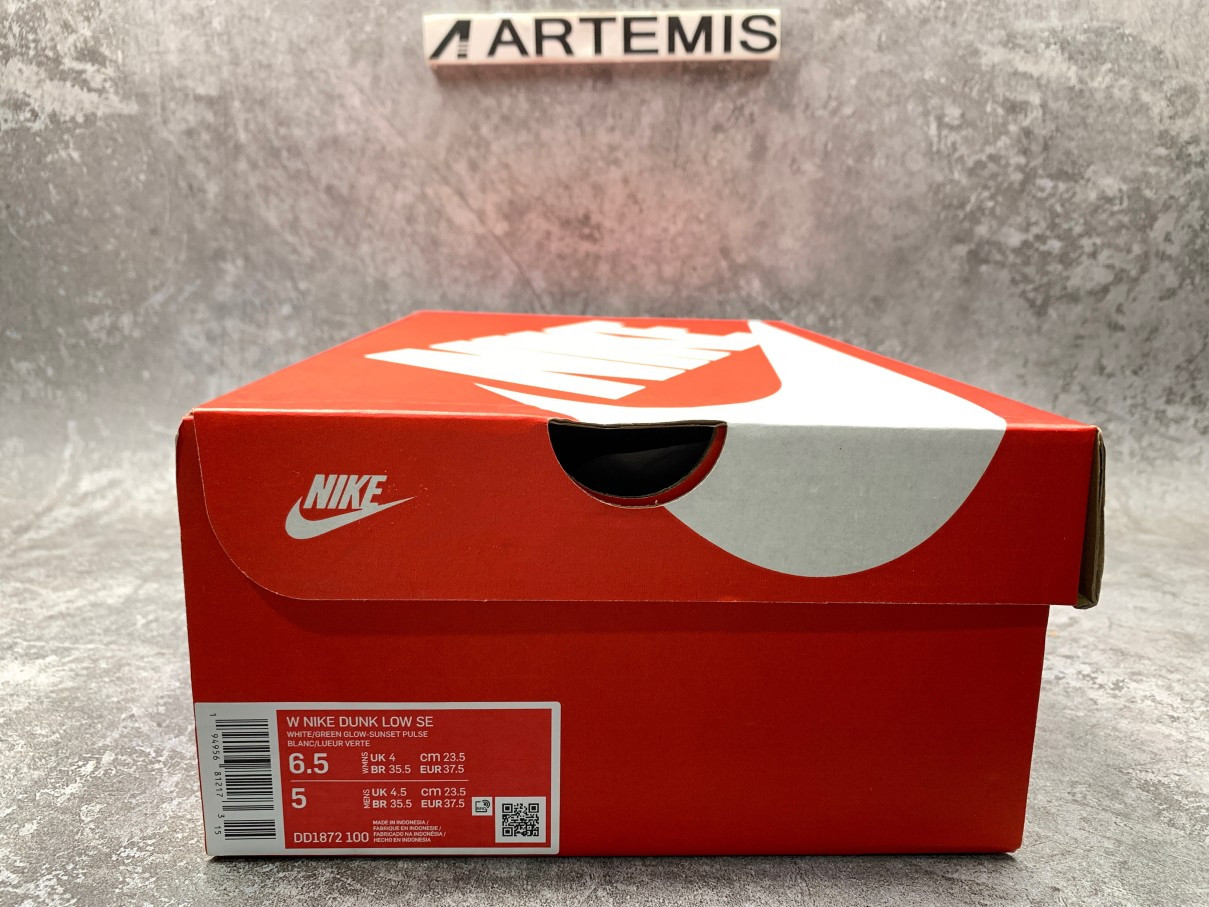 Nike Dunk Low SE Easter Candy