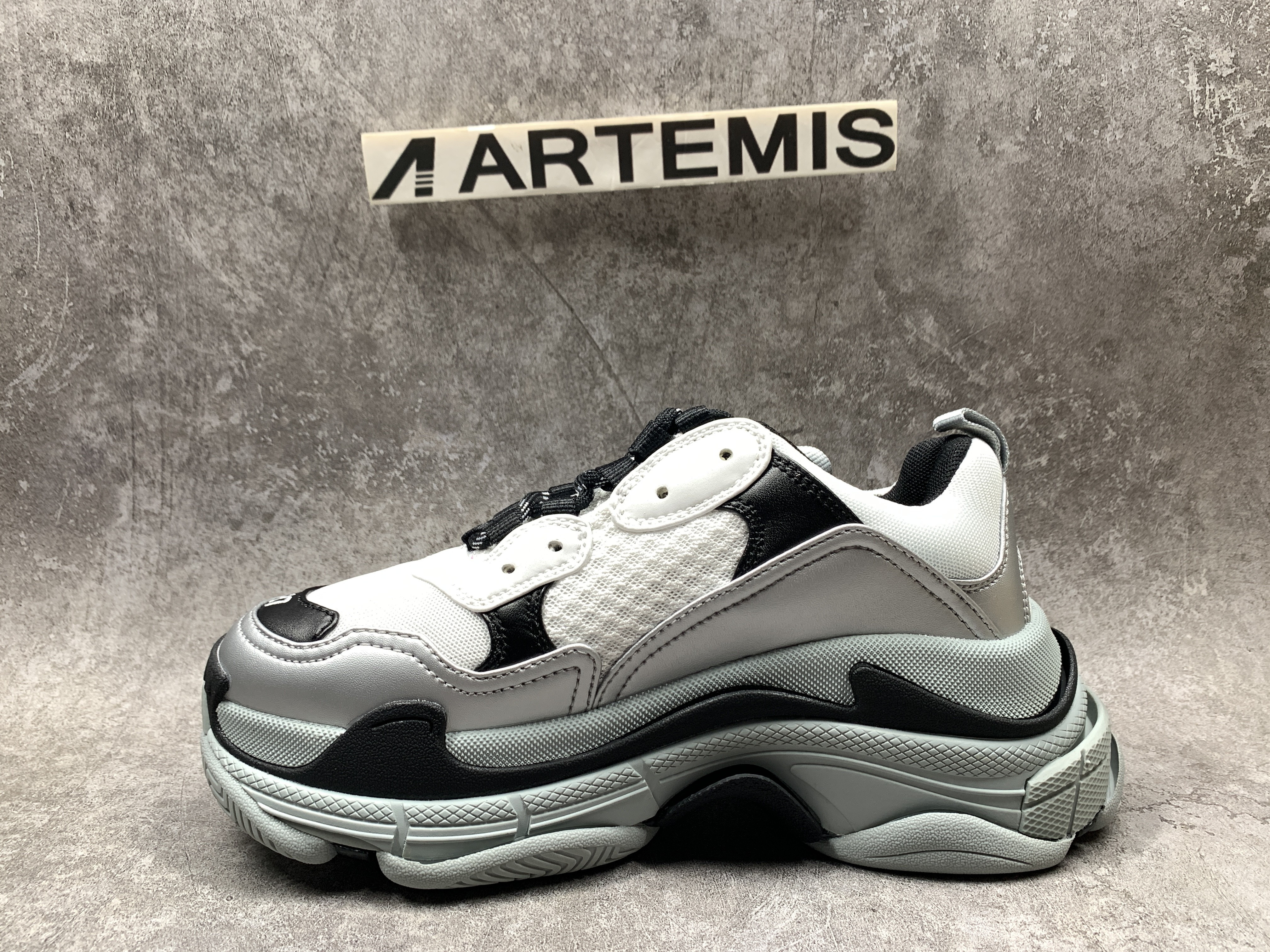 Balenciga Triple S Black Silver