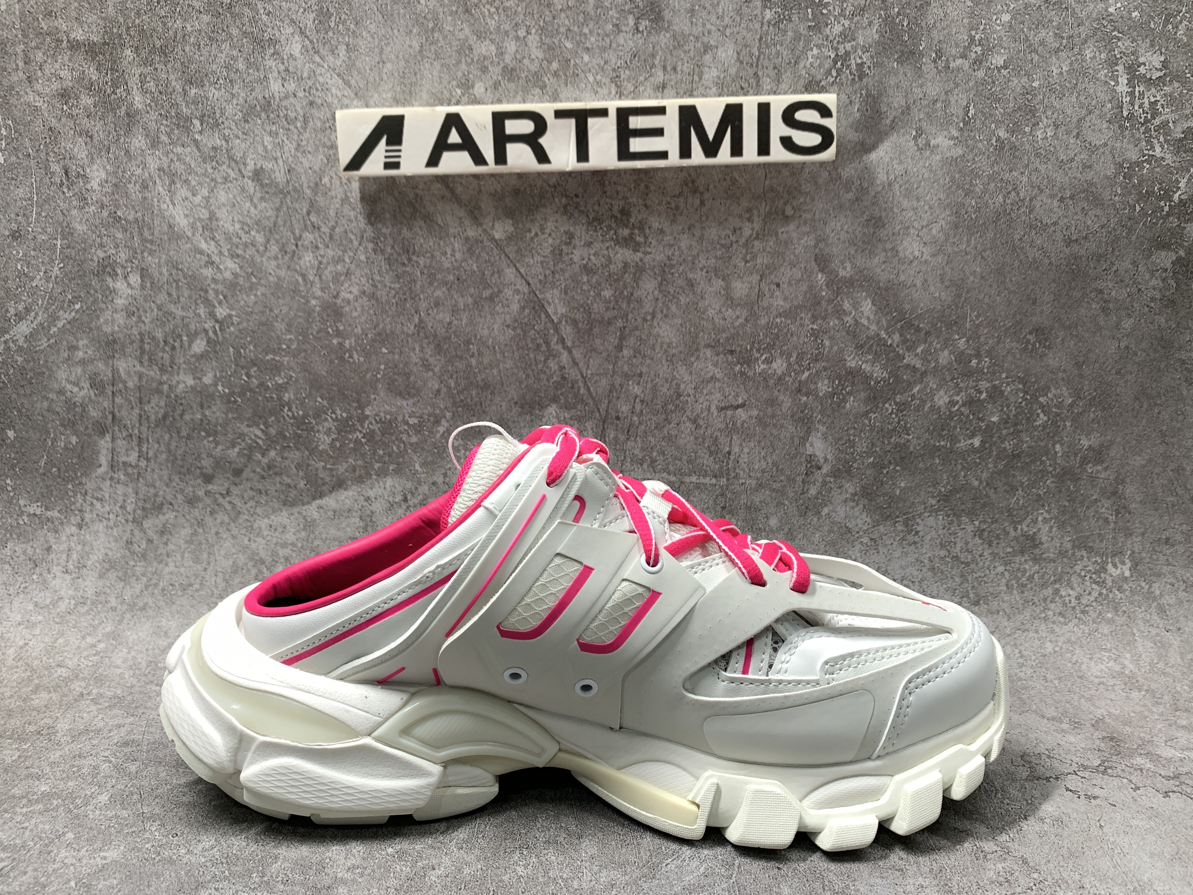 Balenciga Track Mule White Pink