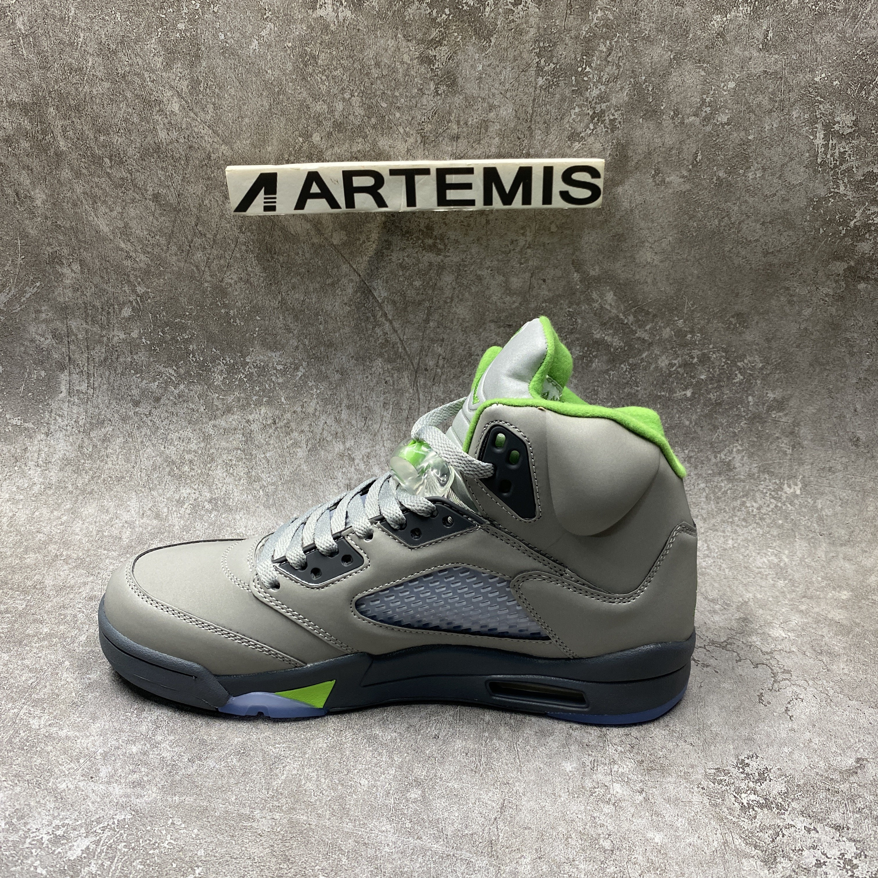 Air Jordan 5 Retro Green Bean (2022)