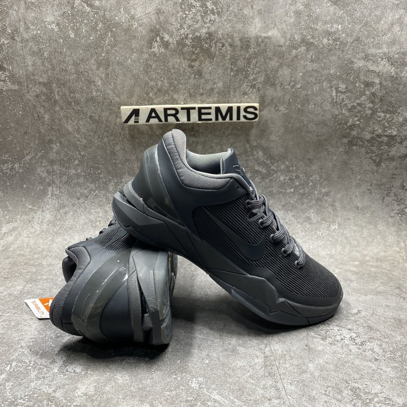 Nike Kobe 7 Black Mamba Collection Fade to Black