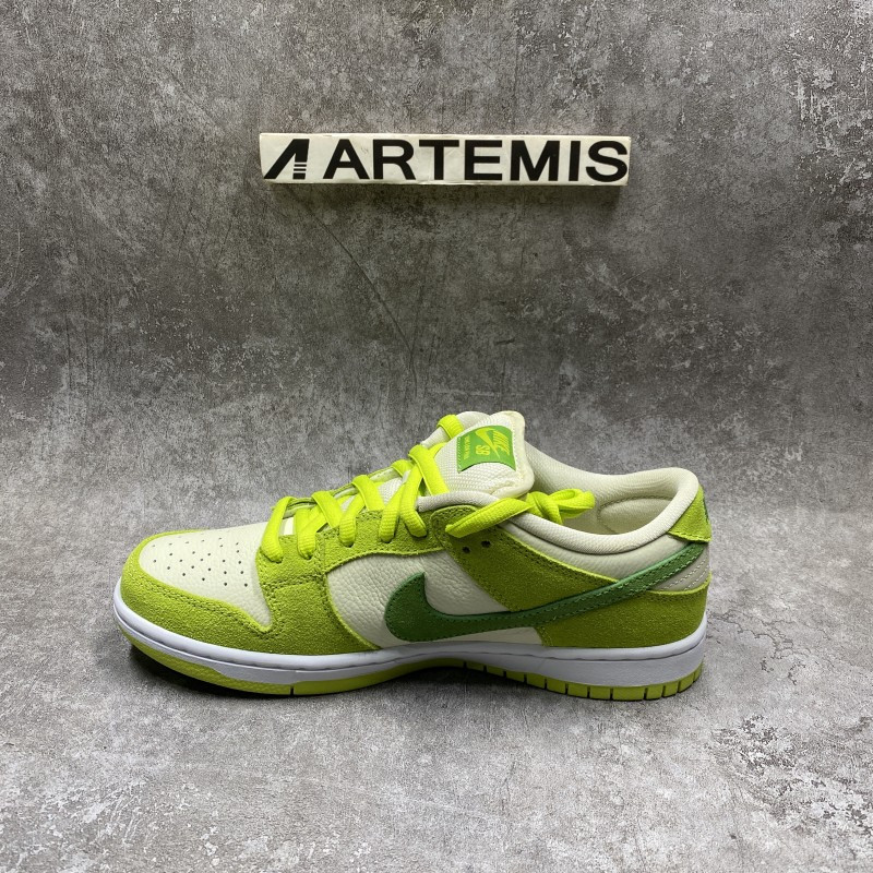 Nike SB Dunk Low Green Apple