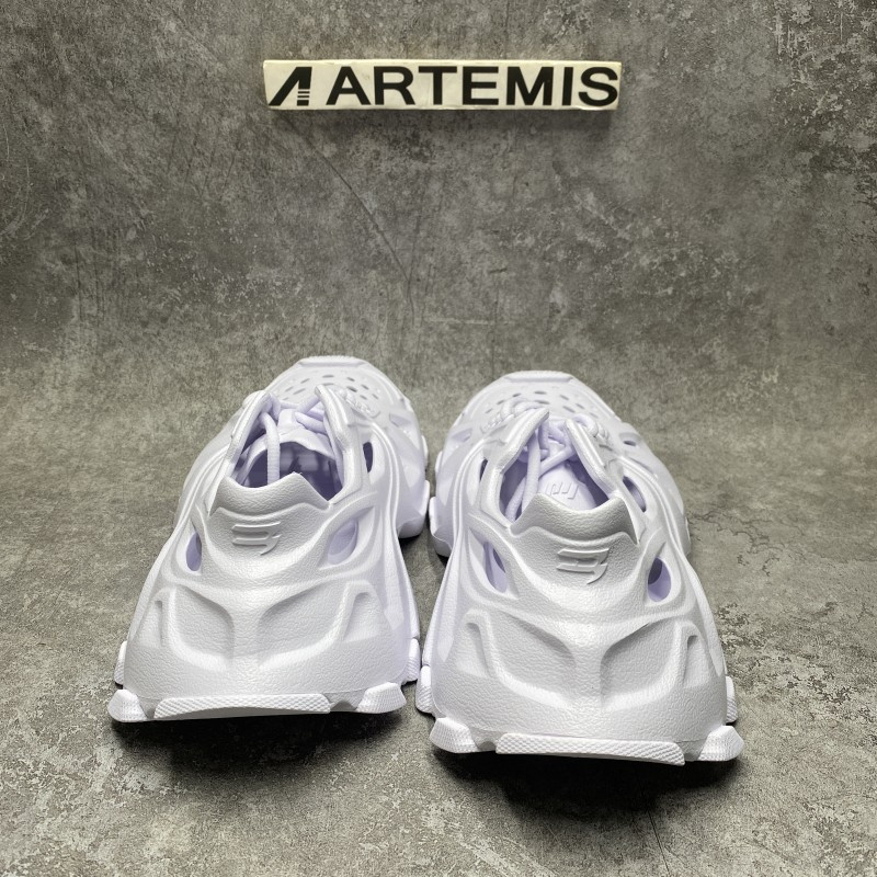 Balenciga HD Lace-Up Sneaker in light purple