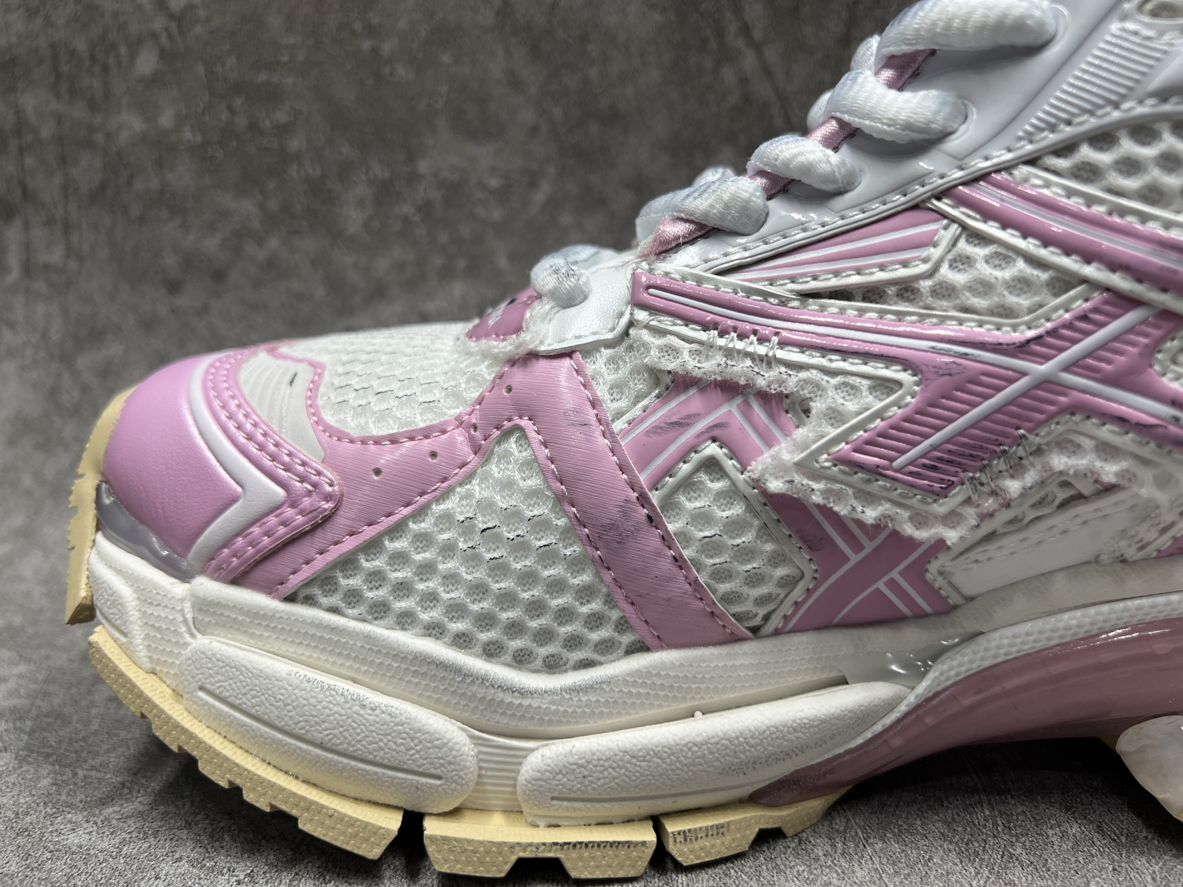 Balenciga Runner Sneaker Pink