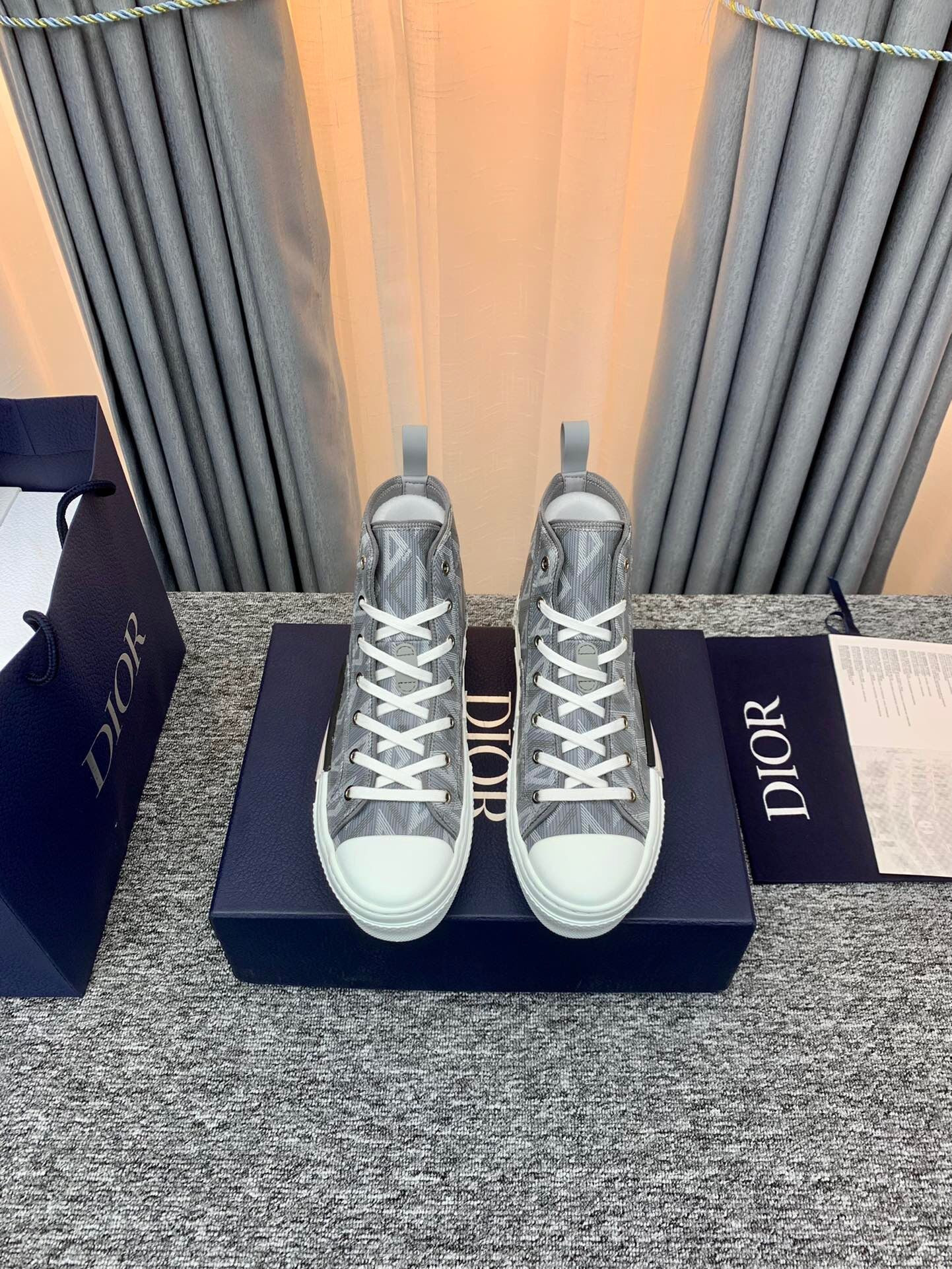 d*or b23 high top gray cd Di*m*nd