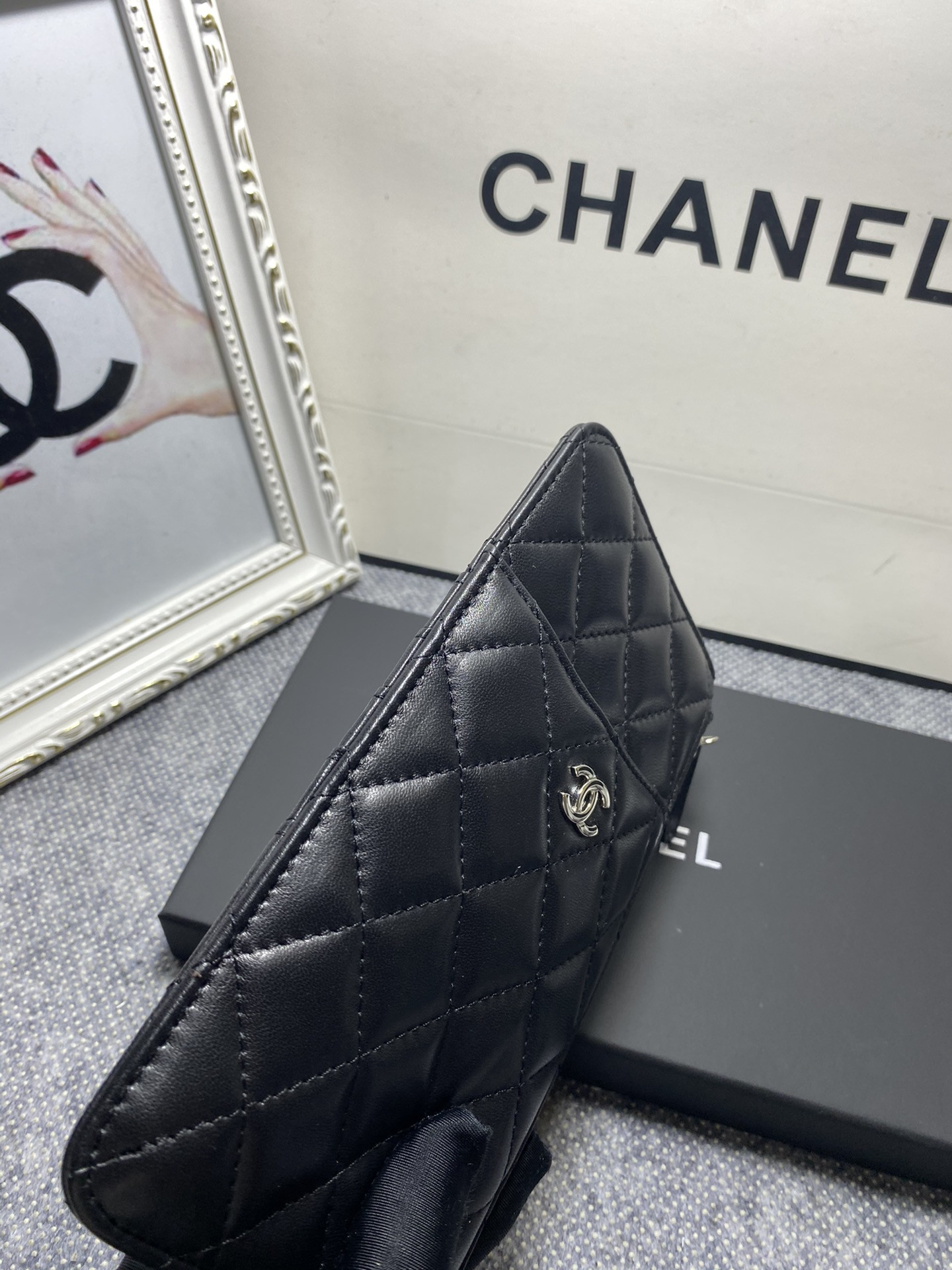 Ch*el long zipped wallet 19-11cm