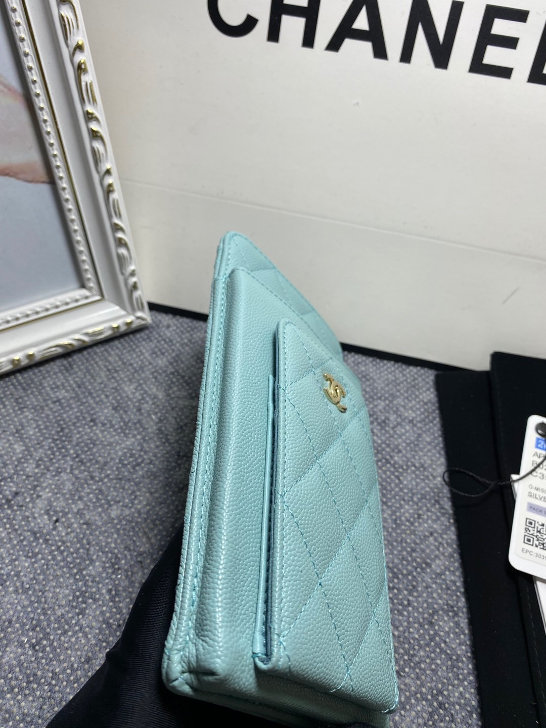 Ch*el long zipped wallet 19-11cm