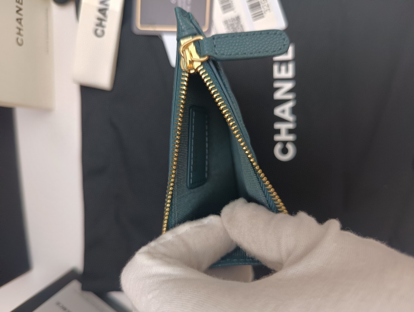 Ch*el card holder 9x11.5cm