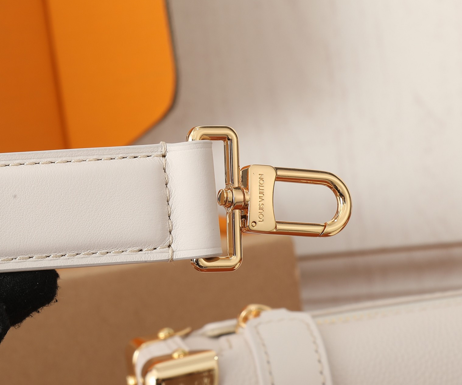 LV Side Trunk PM M23915  7.1 x 4.9 x 3.1 inches