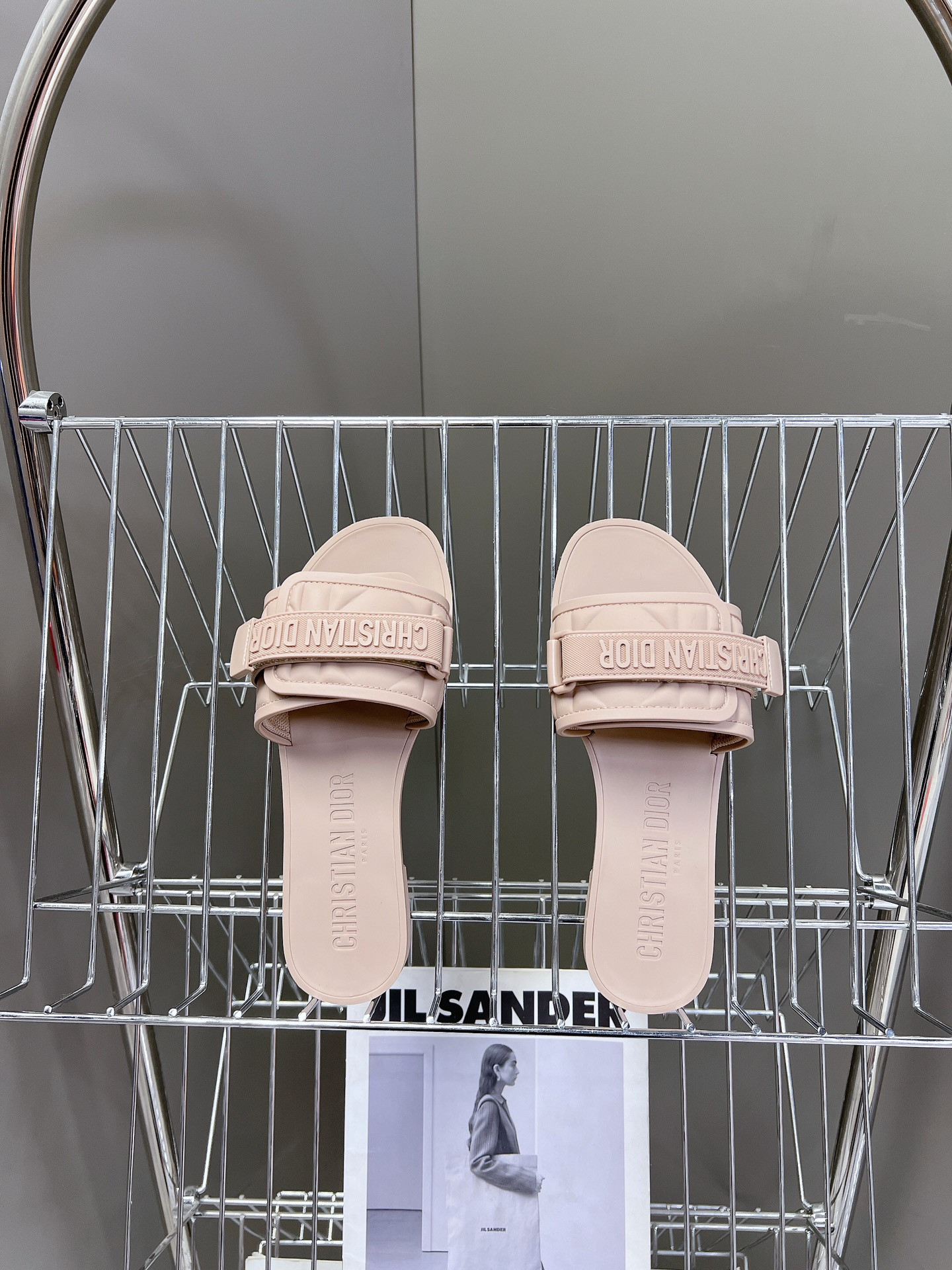 UA Dio(r)evolution Slide