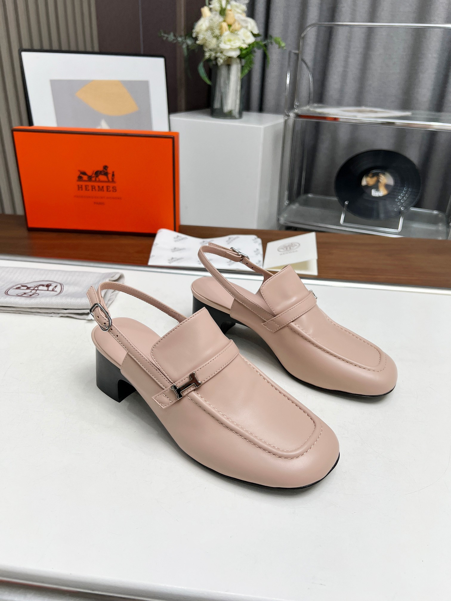 ua H**me5 infinie 50 pump