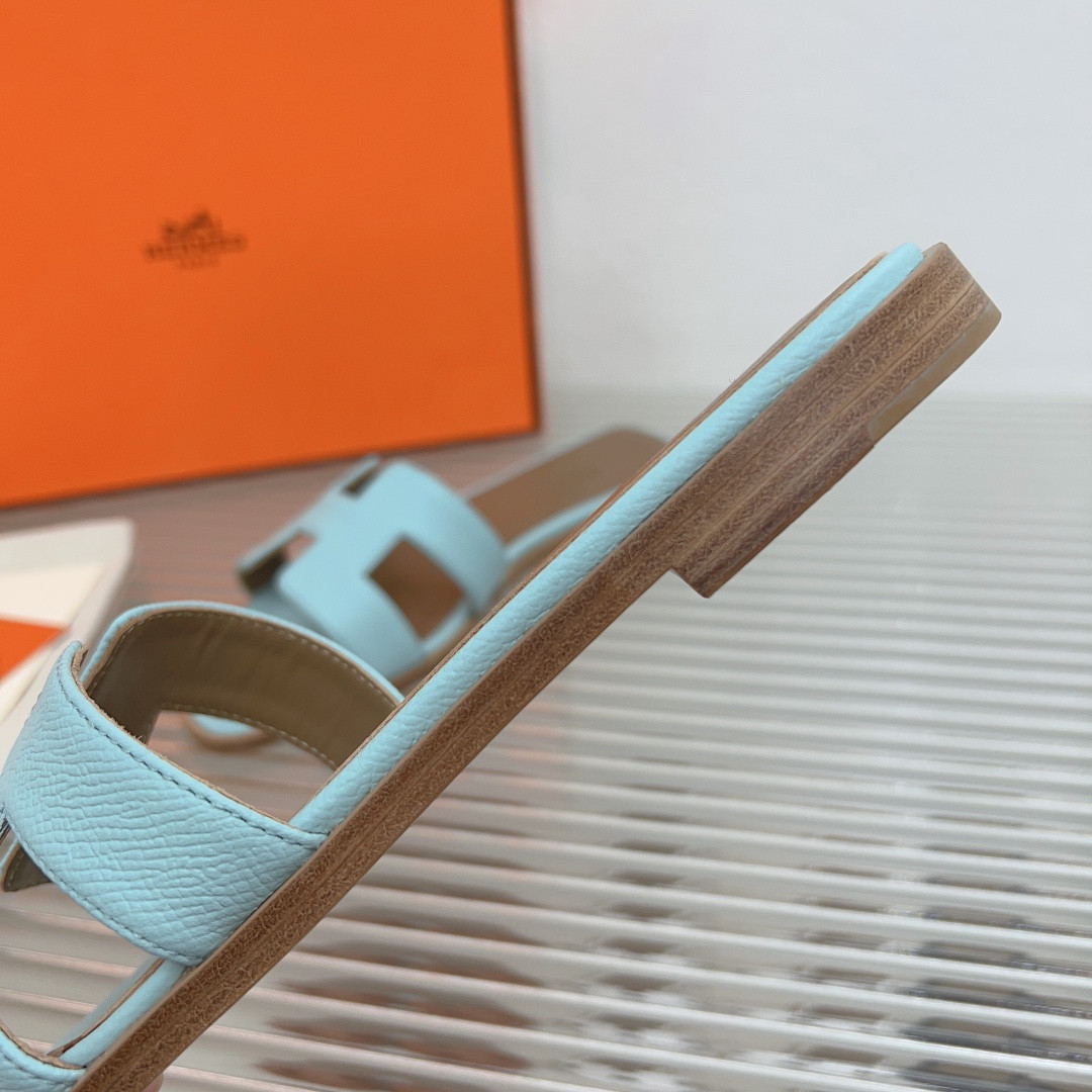 ua H**me5 oran sandal