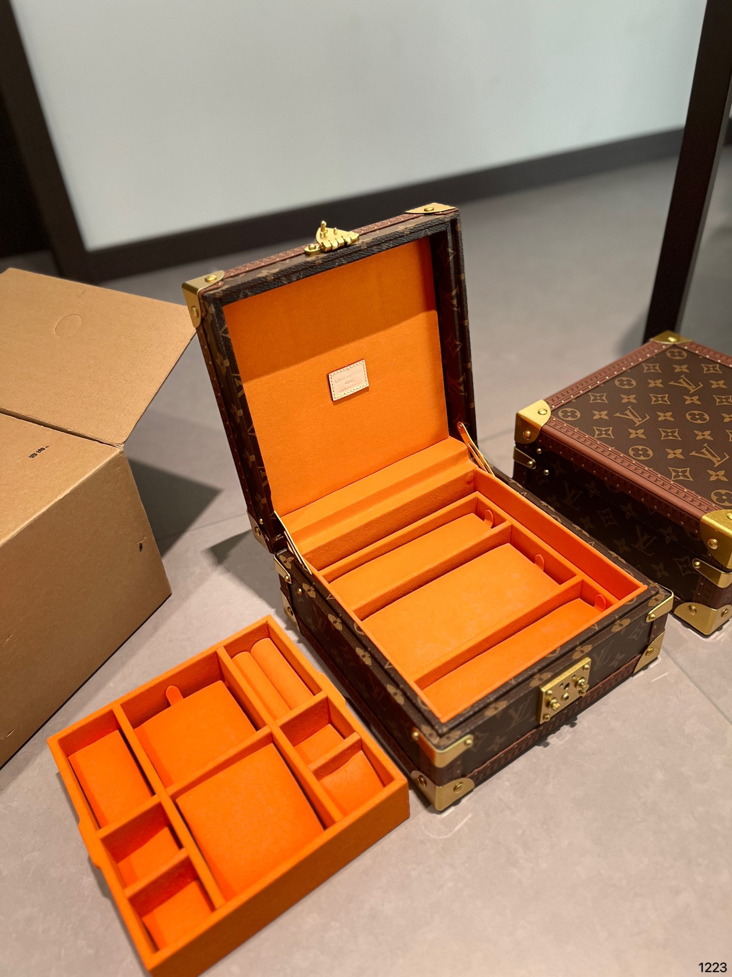 LV M13513 Jewelry Box Orange 9.4 x 4.9 x 9.4 inches