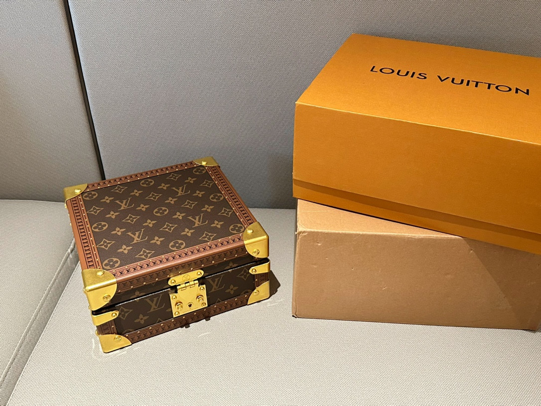 LV M13513 Jewelry Box 9.4 x 4.9 x 9.4 inches