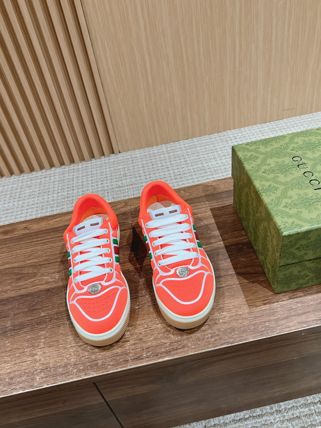 ua G*u*i screener sneaker with web