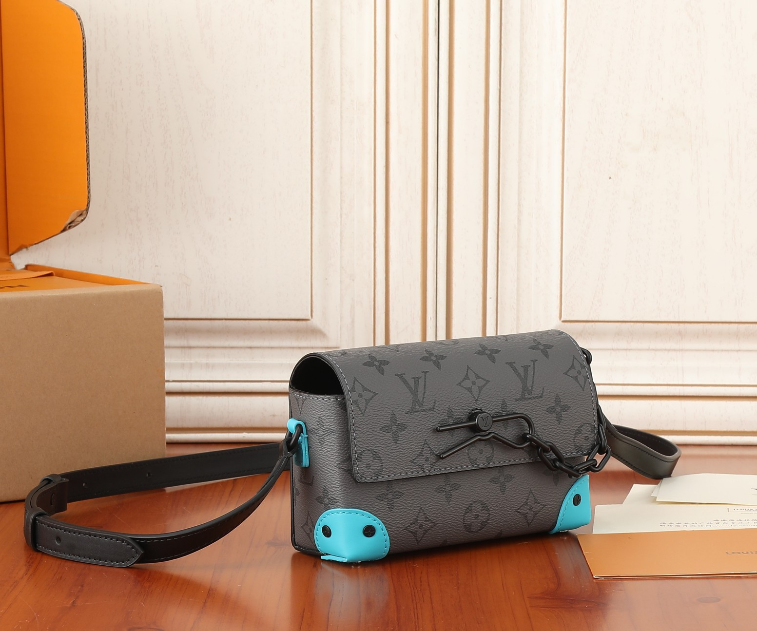 LV Steamer Wearable Wallet M11496 7.1 x 4.3 x 2.6 inches