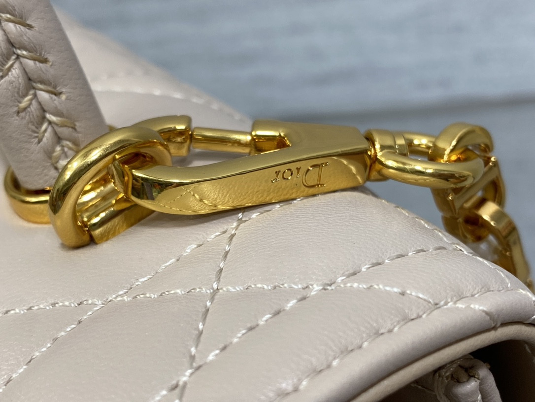 D*or medium D*or ange bag pink latte macrocannage calfskin 26 x 17 x 9 cm