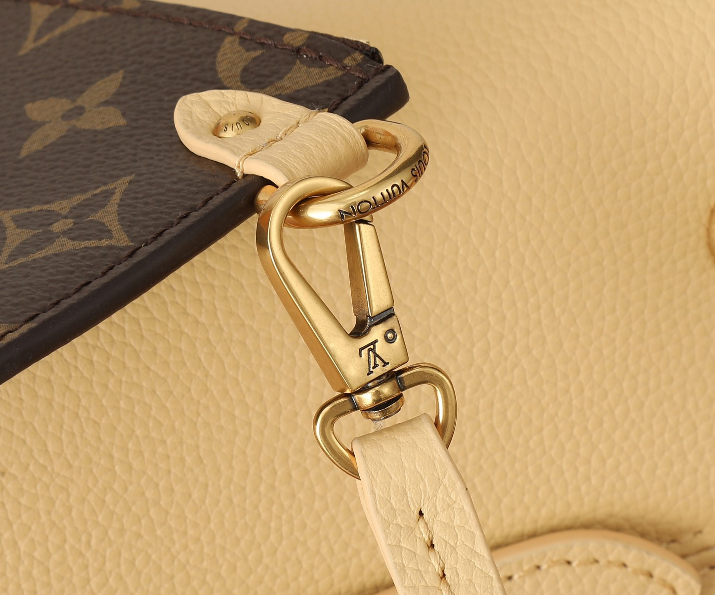 LV Low Key Hobo M25353 24x28x16CM