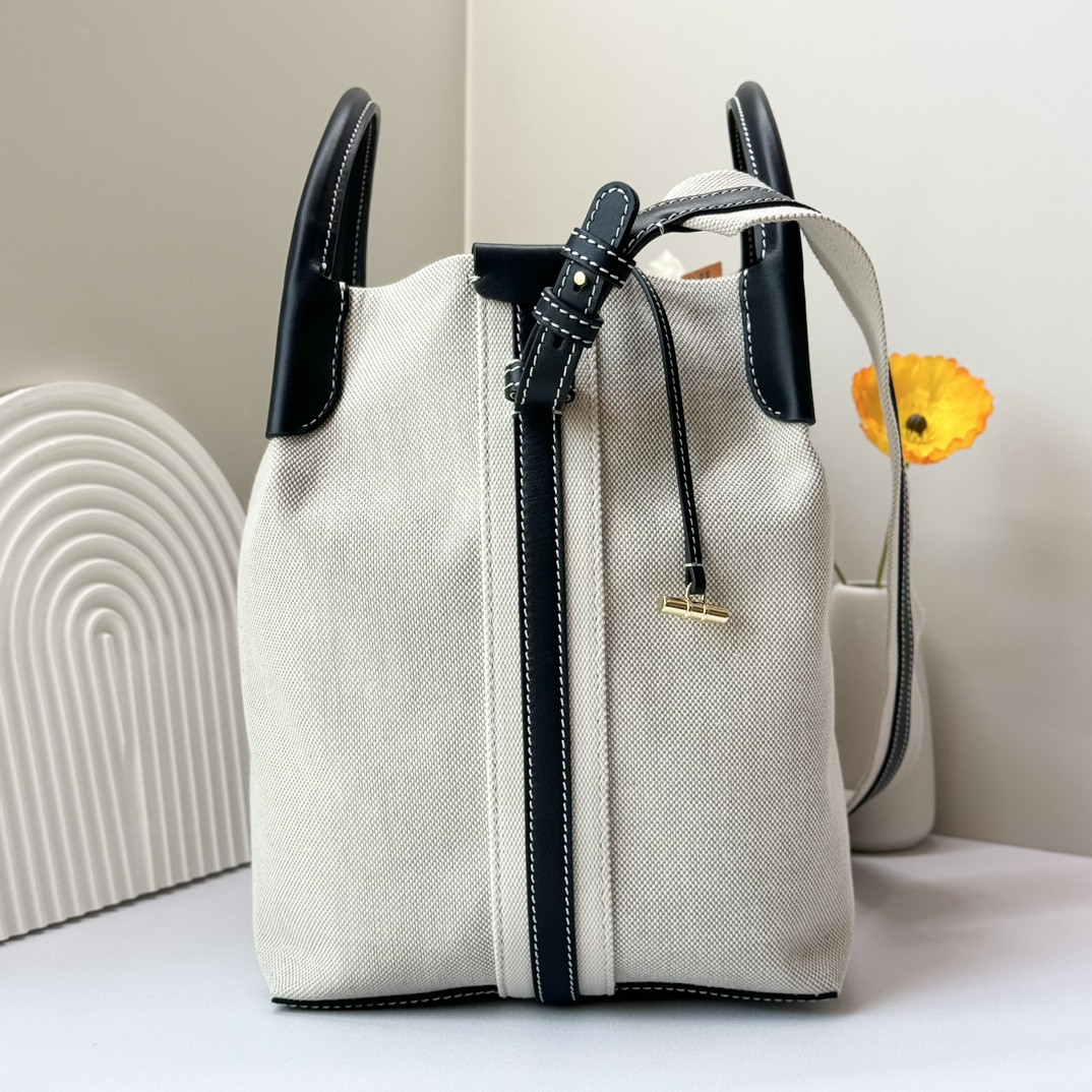 L**o p*ana large bale bag 24 x 20 x 27 cm