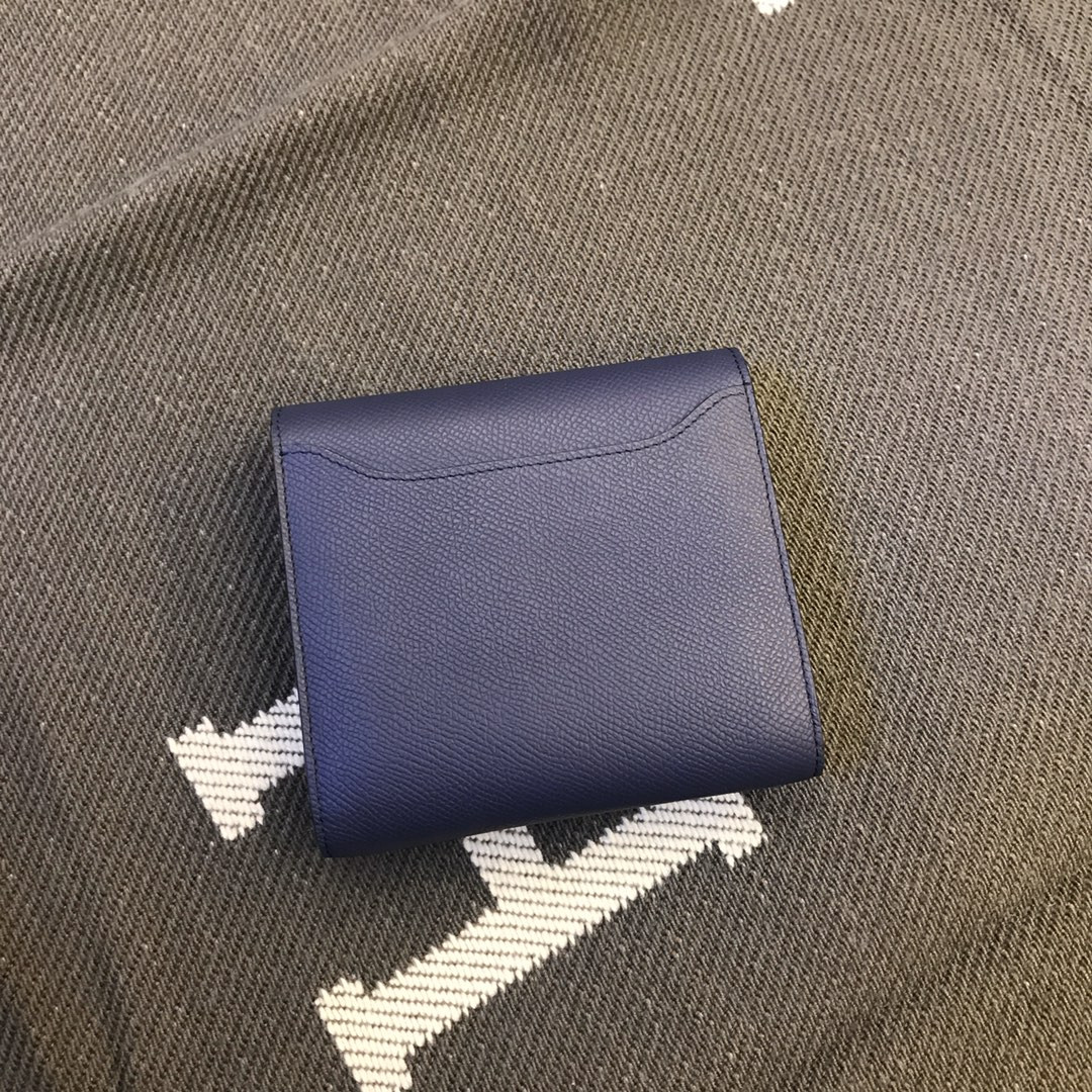 H**me5 wallet 13x12cm