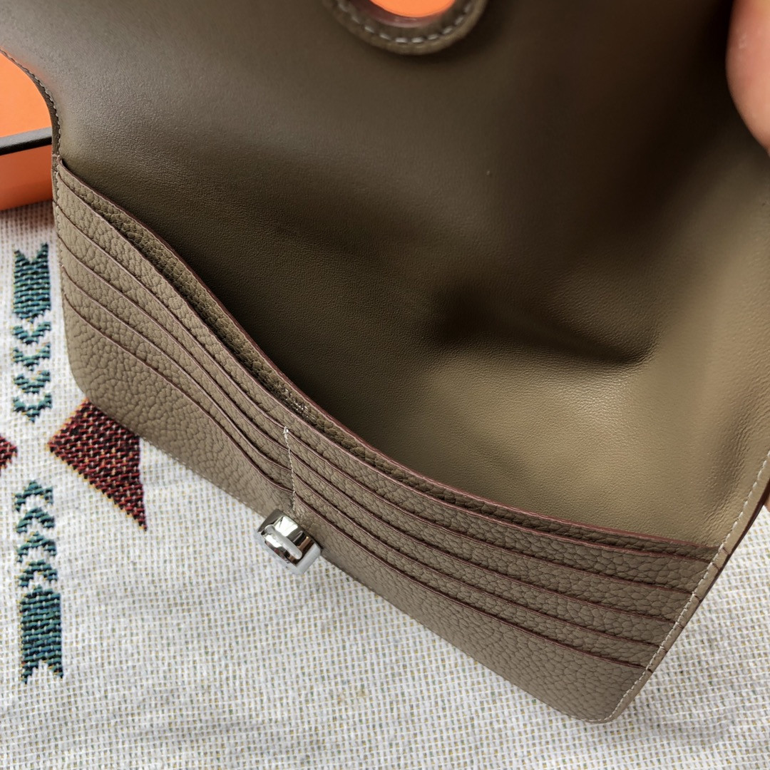 H**me5 dogon duo wallet