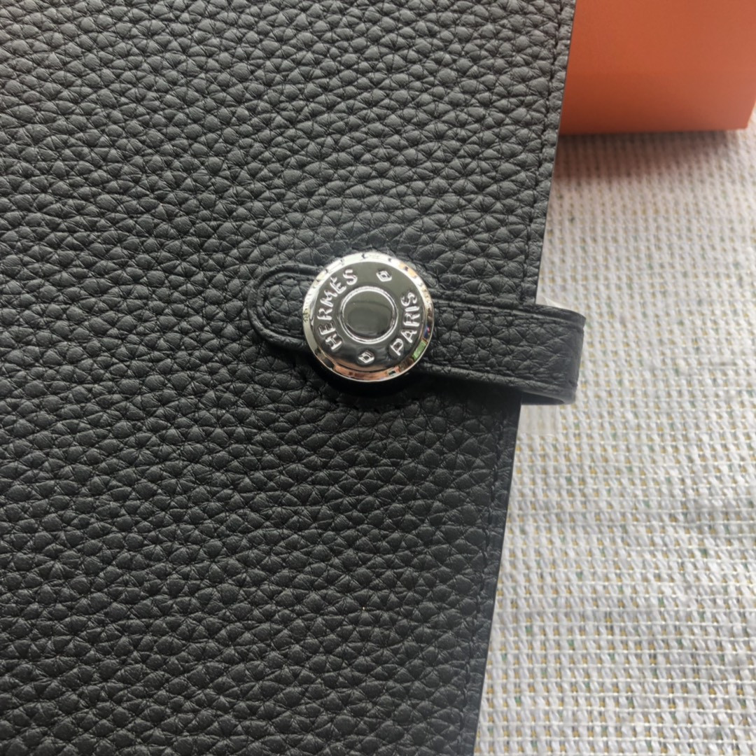 H**me5 dogon duo wallet