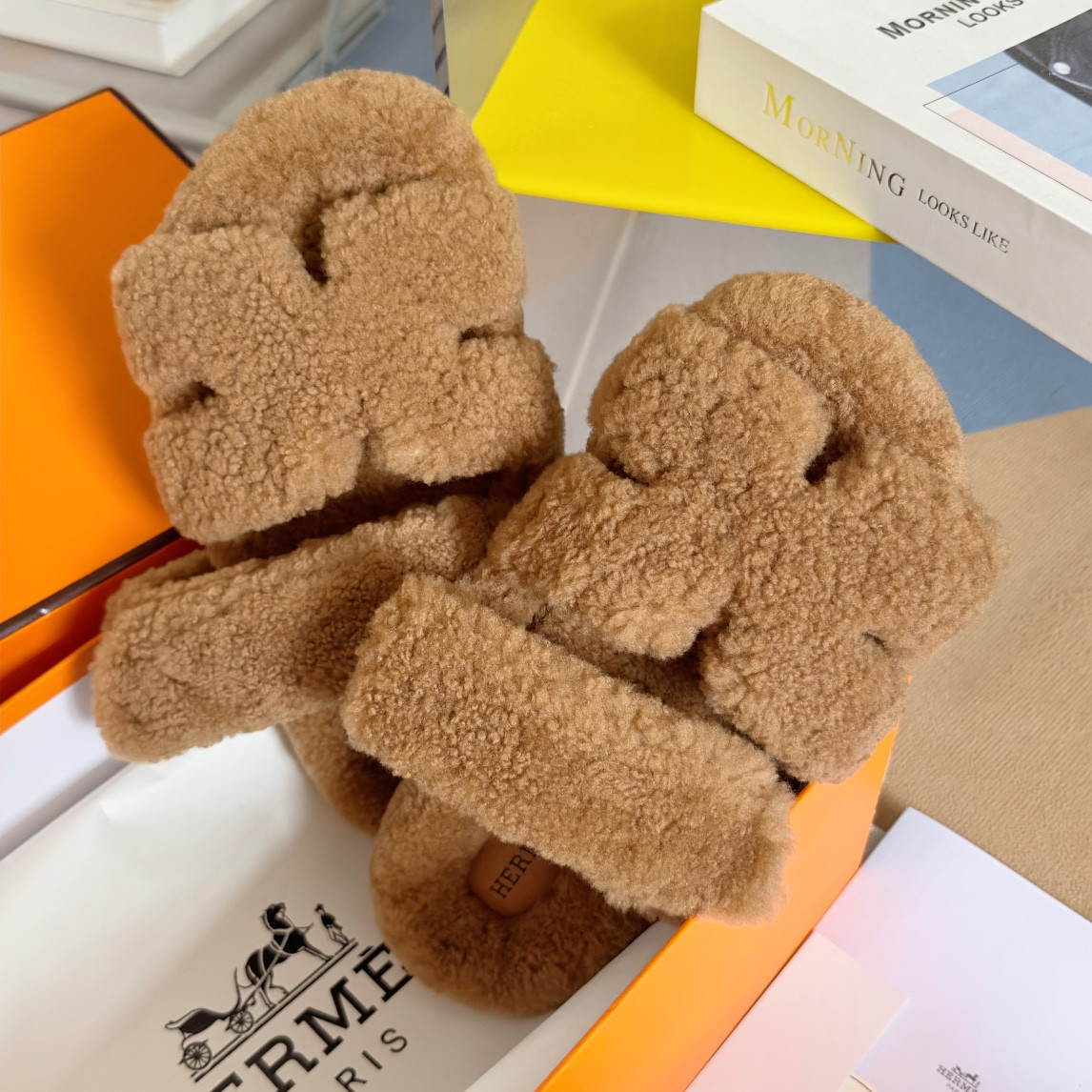 ua H**me5 chypre sandal