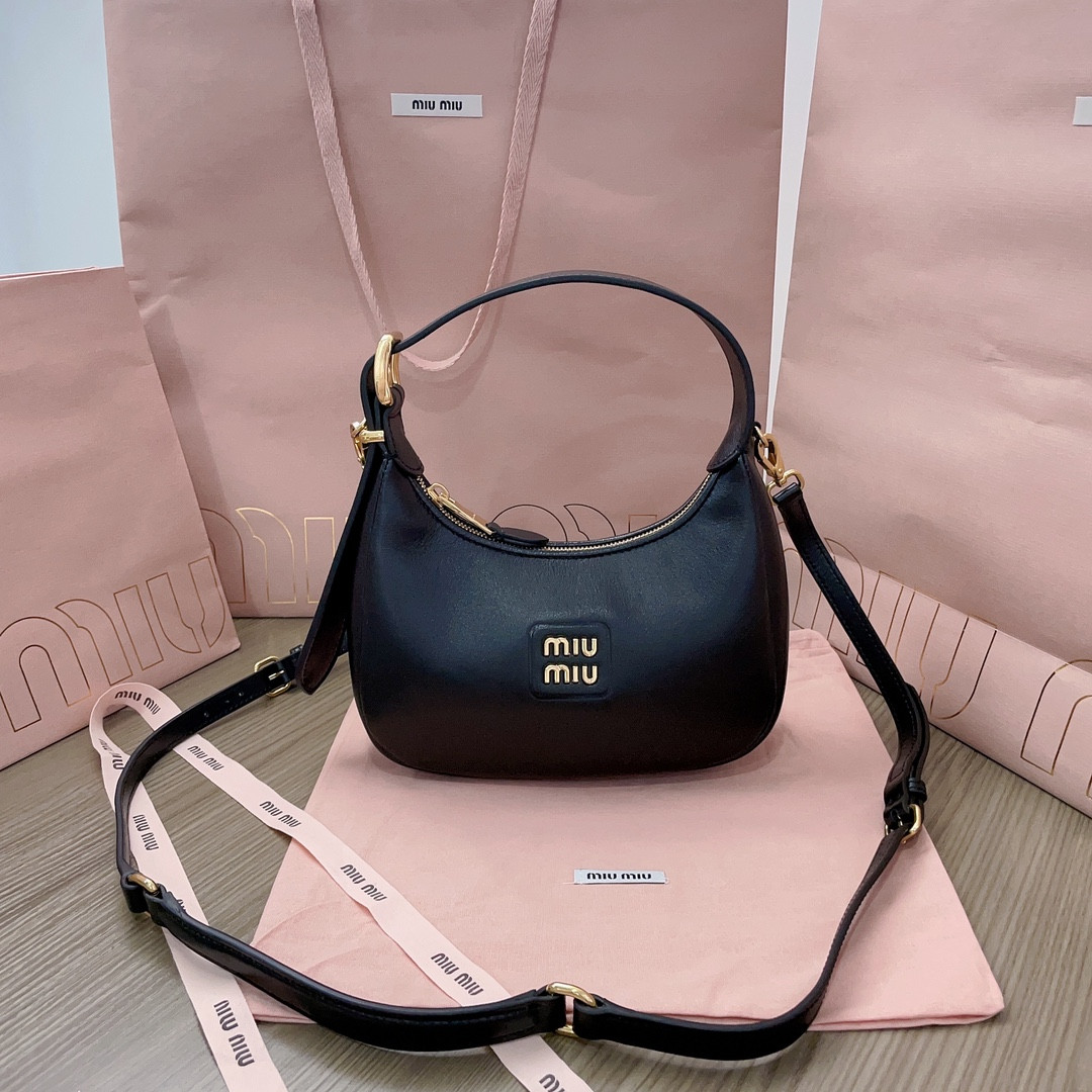 Miu Miu hobo bag 20X17X6Cm