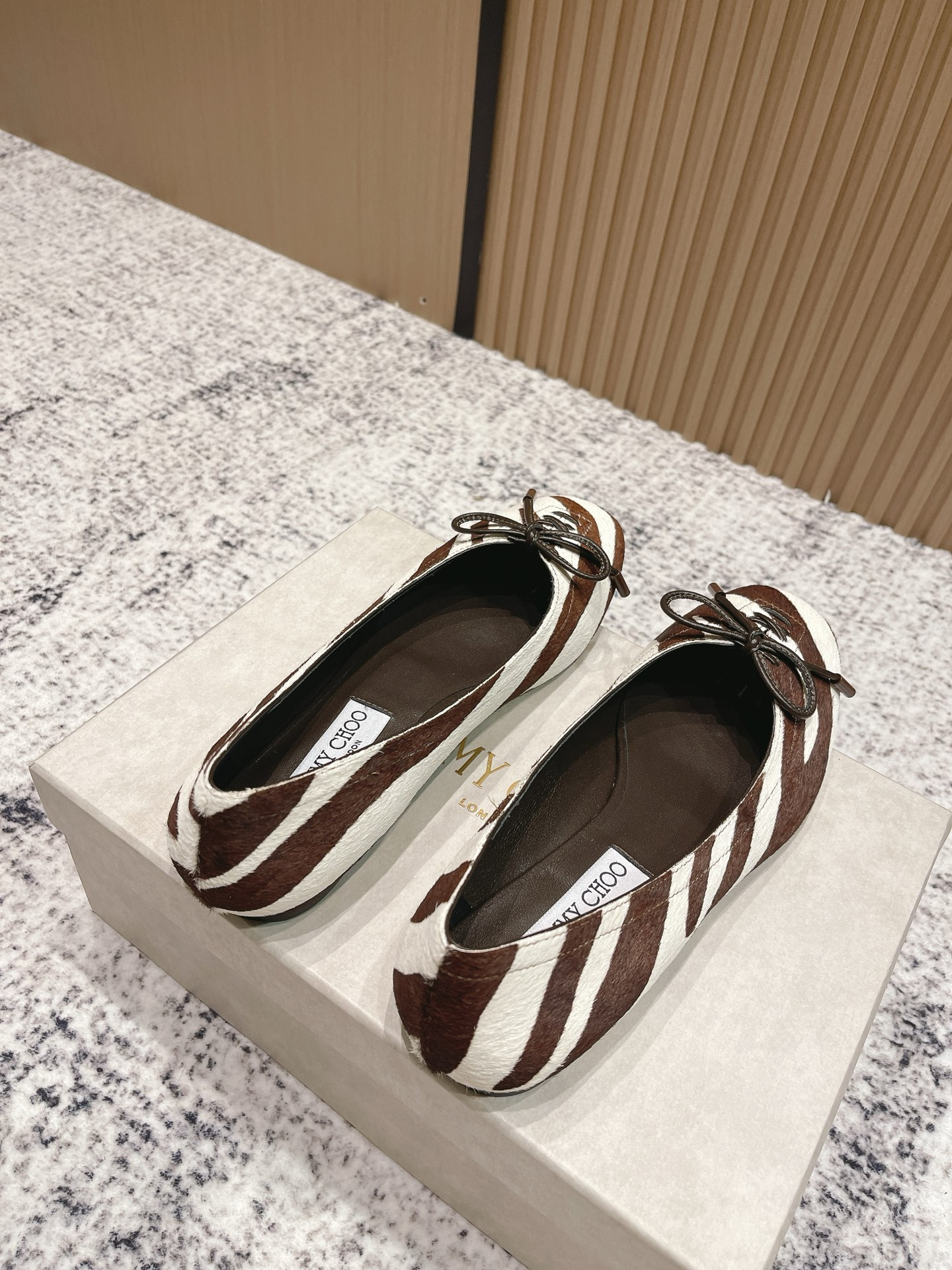 ua Ji*y Ch* scarlett ballerina flats